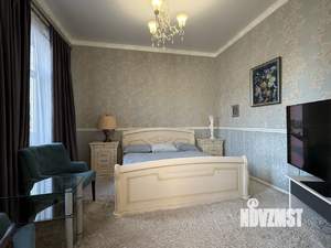 Дом 300м&sup2;, 1-этажный, участок 2 сот.  