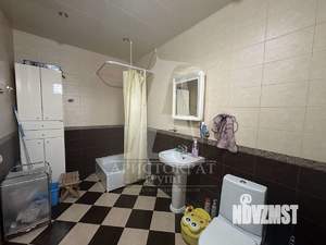 Дом 255м&sup2;, 3-этажный, участок 4 сот.  