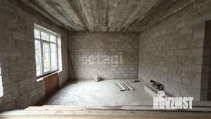 Дом 156м&sup2;, 2-этажный, участок 4 сот.  
