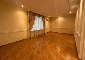 Дом 250м&sup2;, 2-этажный, участок 6 сот.  
