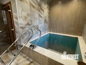 Дом 271м&sup2;, 2-этажный, участок 6 сот.  