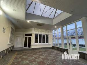 Дом 250м&sup2;, 2-этажный, участок 6 сот.  