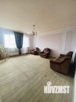 Дом 180м&sup2;, 2-этажный, участок 5 сот.  