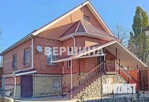 Дом 260м², 2-этажный, участок 6 сот.  