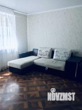 Дом 80м&sup2;, 2-этажный, участок 3 сот.  