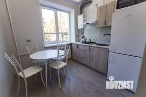 2-к квартира, посуточно, 42м2, 4/4 этаж
