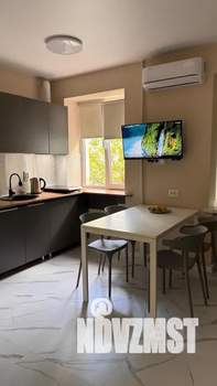 2-к квартира, посуточно, 39м2, 4/4 этаж