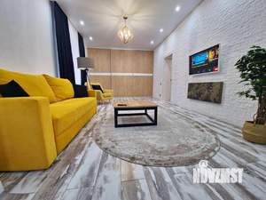 2-к квартира, посуточно, 80м2, 1/1 этаж
