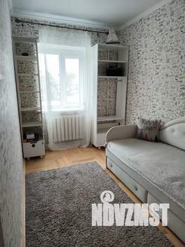 2-к квартира, посуточно, 42м2, 3/3 этаж