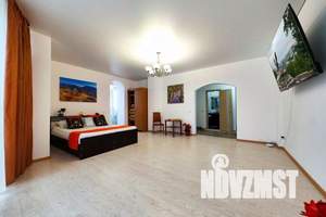 1-к квартира, посуточно, 63м2, 9/9 этаж