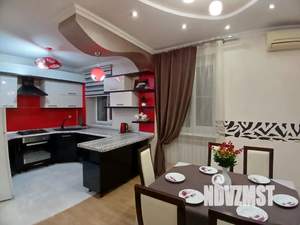 1-к квартира, посуточно, 60м2, 3/3 этаж