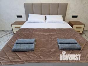 1-к квартира, посуточно, 50м2, 5/10 этаж