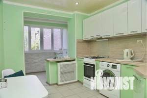 1-к квартира, посуточно, 40м2, 3/5 этаж