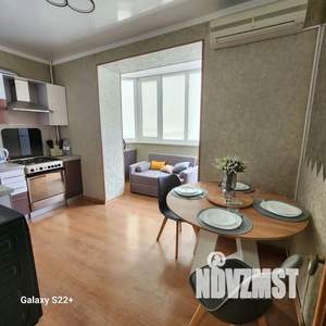 1-к квартира, посуточно, 40м2, 7/8 этаж