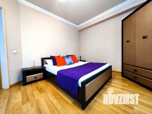1-к квартира, посуточно, 57м2, 1/1 этаж