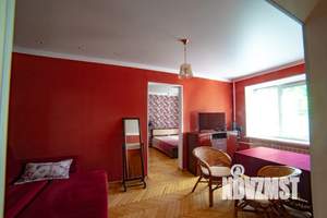 2-к квартира, посуточно, 37м2, 3/5 этаж