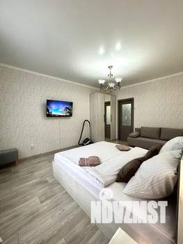 1-к квартира, посуточно, 48м2, 1/8 этаж