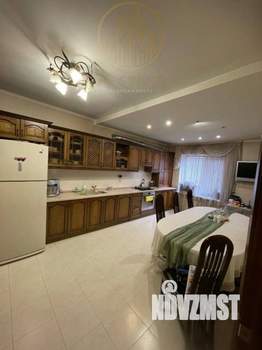 3-к квартира, вторичка, 100м2, 1/3 этаж