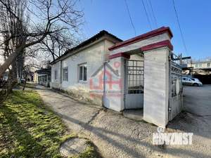 2-к квартира, вторичка, 43м2, 1/1 этаж