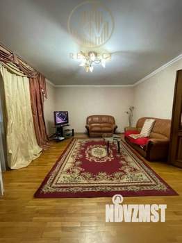 3-к квартира, вторичка, 100м2, 1/3 этаж