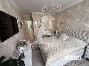 2-к квартира, вторичка, 110м2, 6/7 этаж