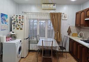 3-к квартира, вторичка, 60м2, 1/1 этаж