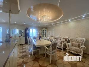 2-к квартира, вторичка, 101м2, 2/4 этаж