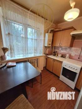 2-к квартира, вторичка, 44м2, 1/5 этаж