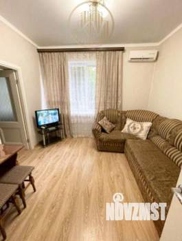 3-к квартира, вторичка, 43м2, 1/3 этаж