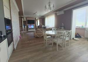 3-к квартира, вторичка, 100м2, 7/9 этаж