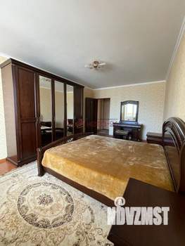 3-к квартира, вторичка, 102м2, 2/7 этаж