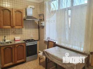 2-к квартира, вторичка, 58м2, 4/4 этаж