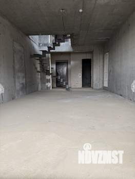 4-к квартира, вторичка, 248м2, 14/18 этаж